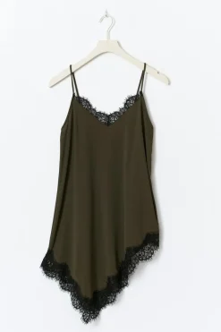 Asymmetric lace singlet