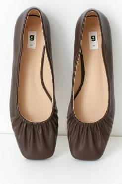 Ballet flats