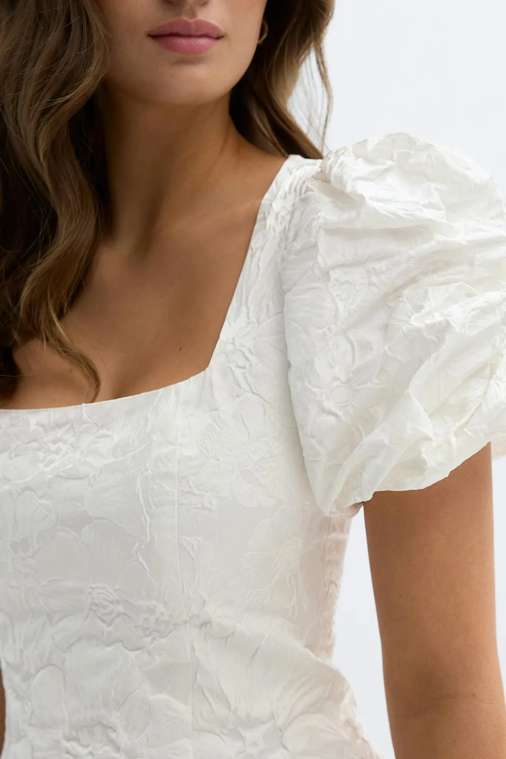 Brocade puffsleeve mini dress