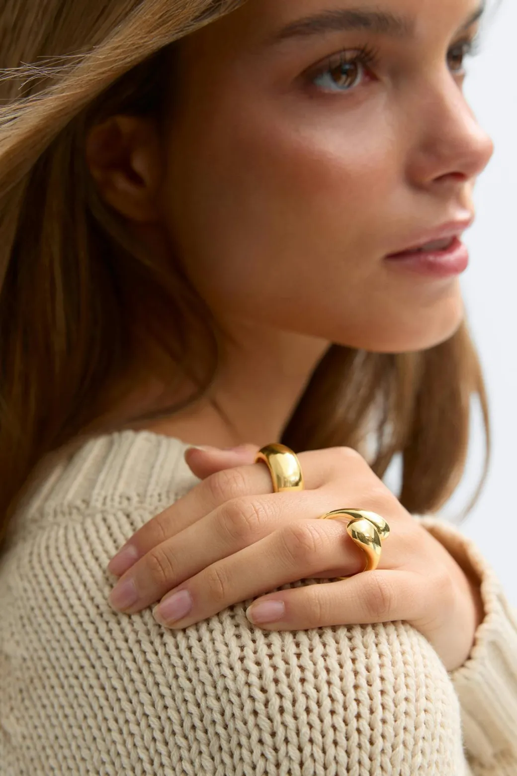 Chunky gold ring