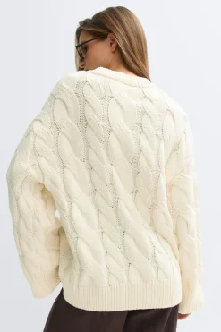 Chunky knitted cable cardigan