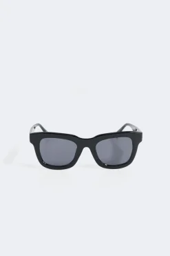 classic chunky sunglasses