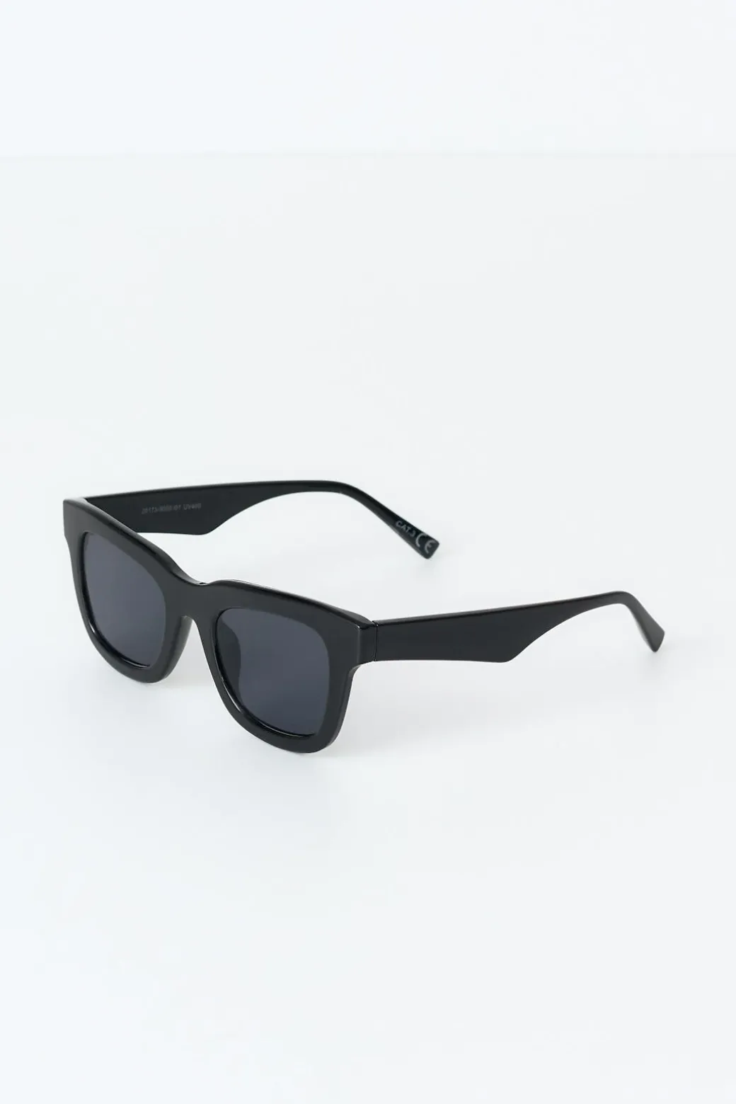 classic chunky sunglasses