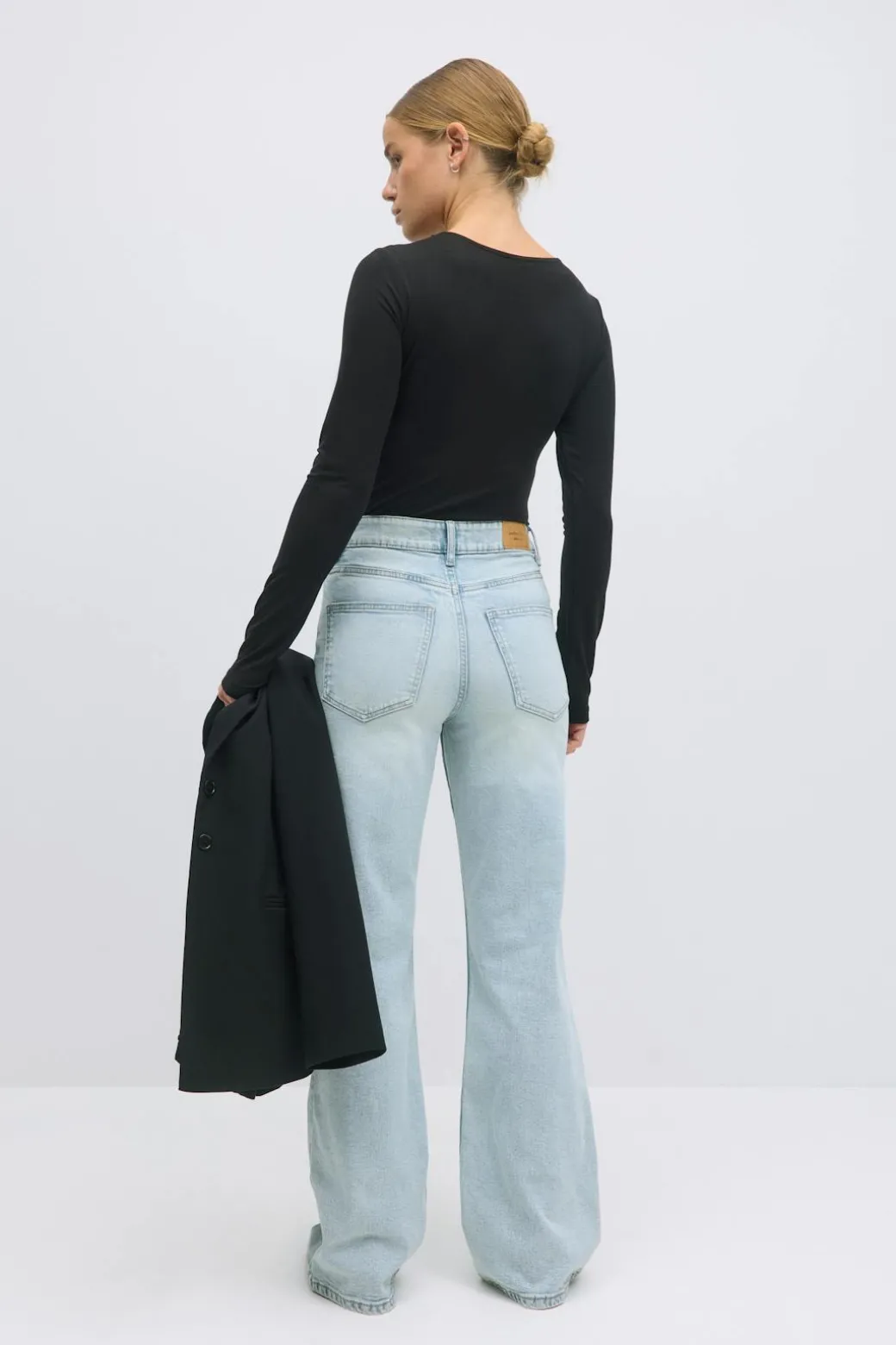 Comfy wide jeans