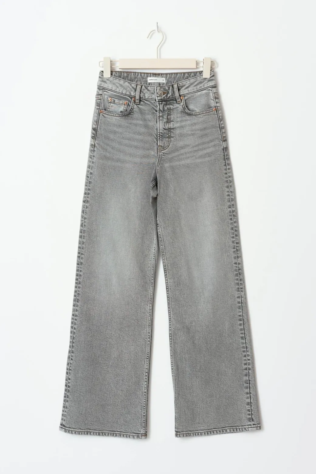 Comfy wide jeans