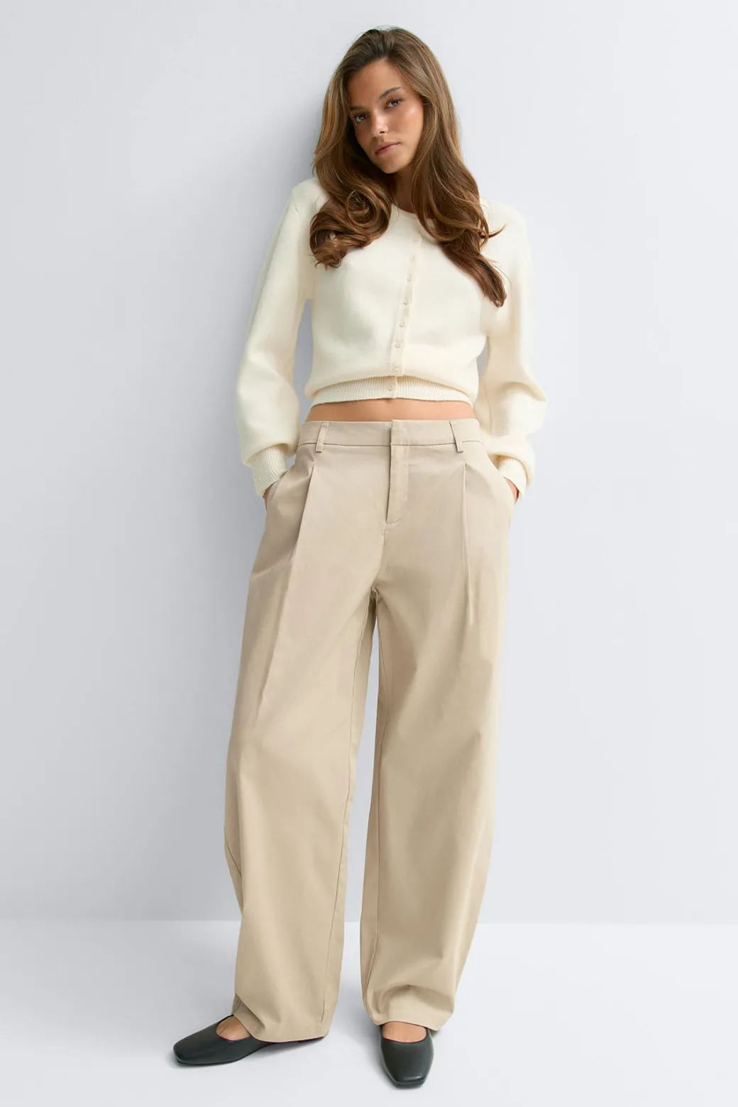 Cotton barrel trousers