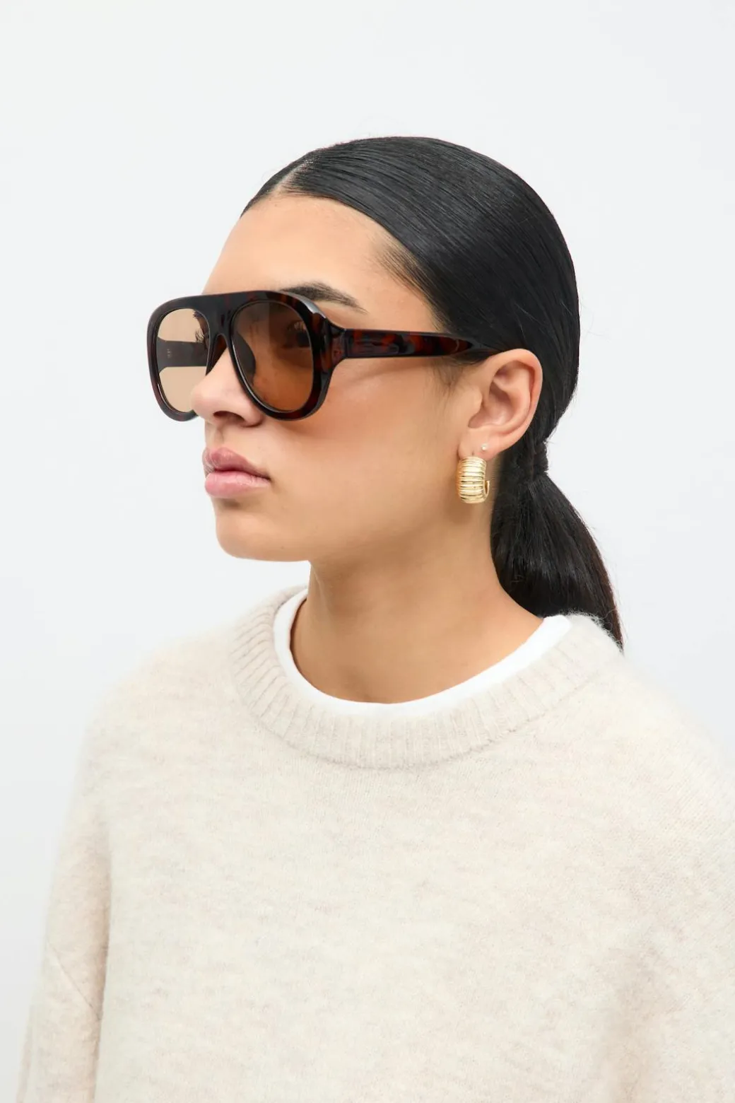 Crew neck knitted sweater