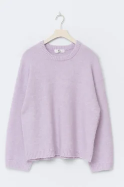 Crew neck knitted sweater