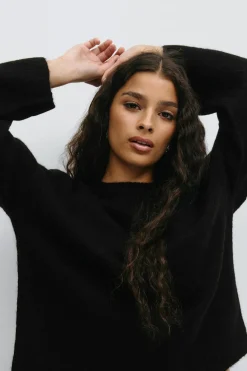 Crew neck knitted sweater
