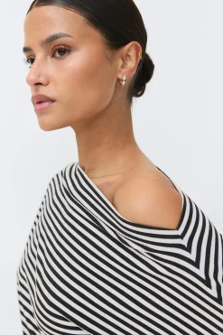 Dropped shoulder top