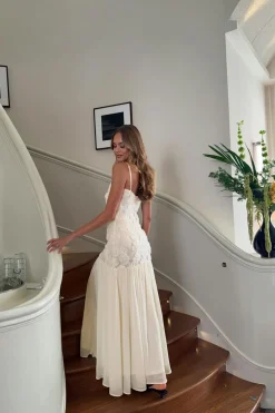 Embroidery dropped waist dress