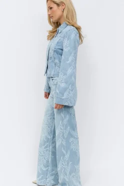 Embroidery jeans