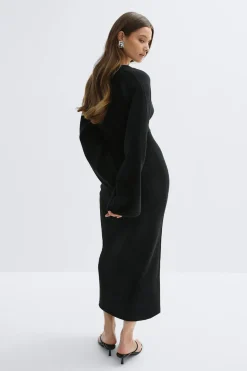 Fitted knitted dress