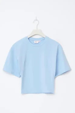 14+ fitted tee