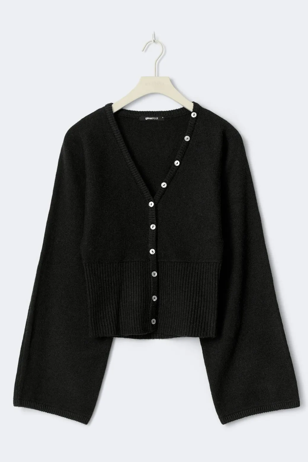 Fitted waist knitted cardigan