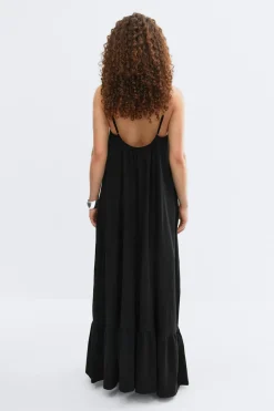 Flowy maxi dress