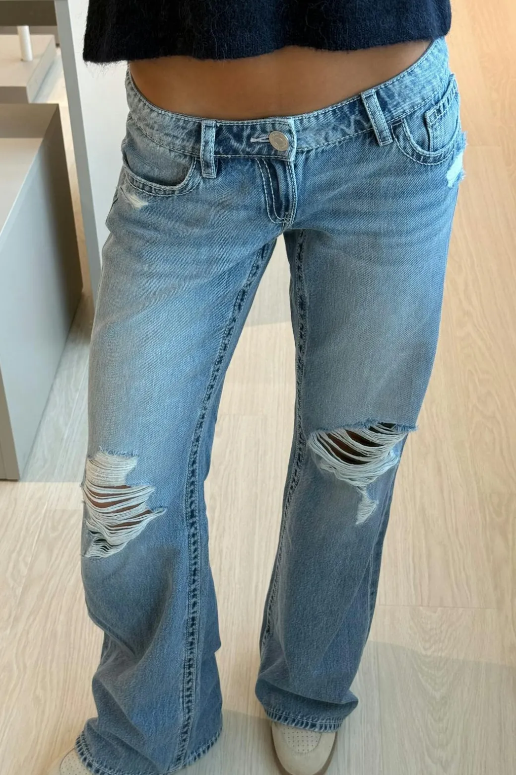 14+ for real low loose jeans