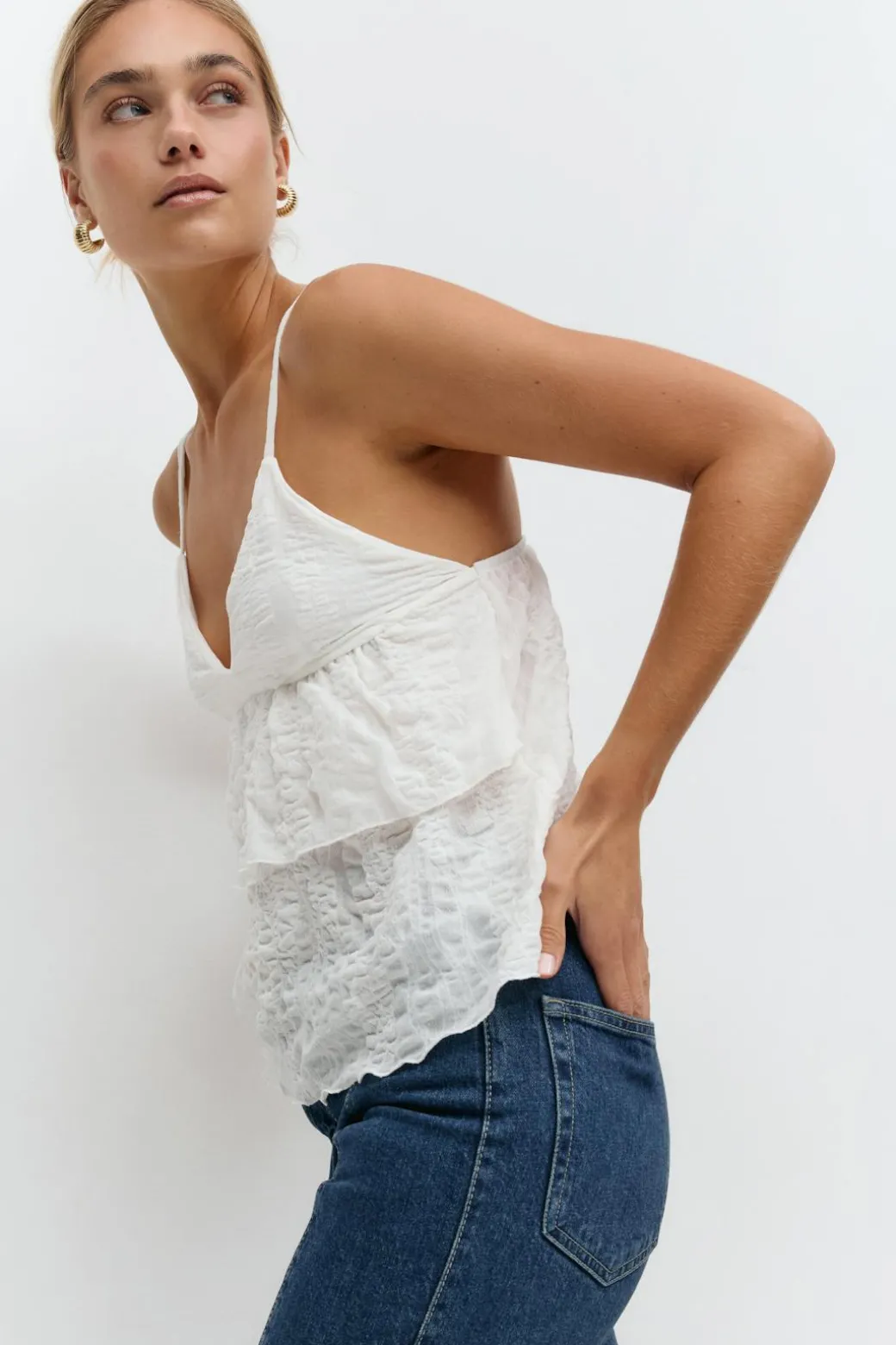 Frill singlet