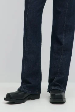 Front seam jeans