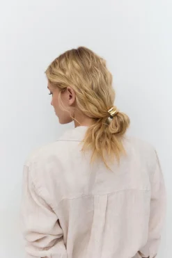 Hair tie
