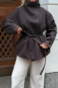 High neck short jacket