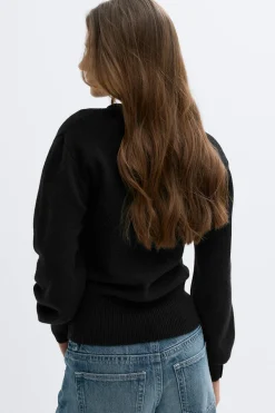 Knitted cardigan
