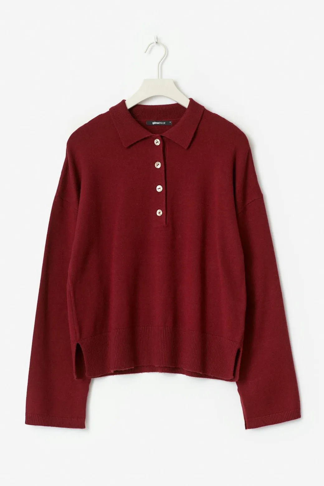 Knitted collar sweater