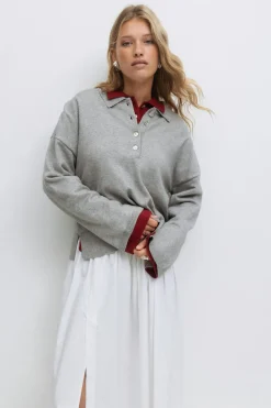 Knitted collar sweater