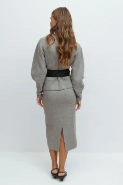 Knitted pencil skirt