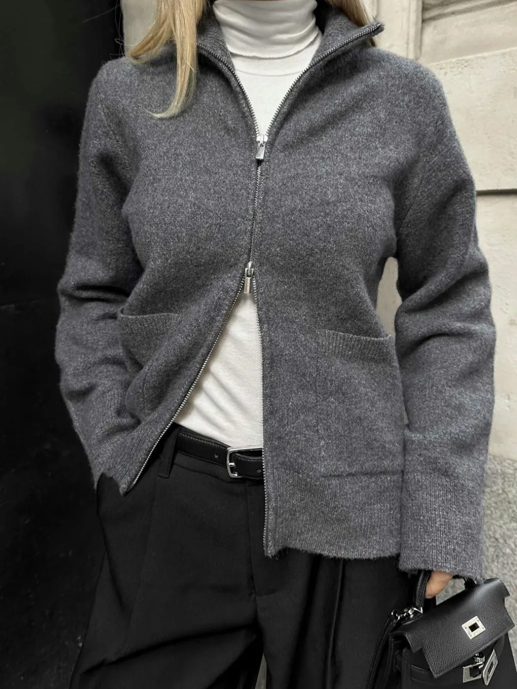 Knitted pocket cardigan