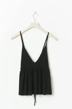 Knitted singlet