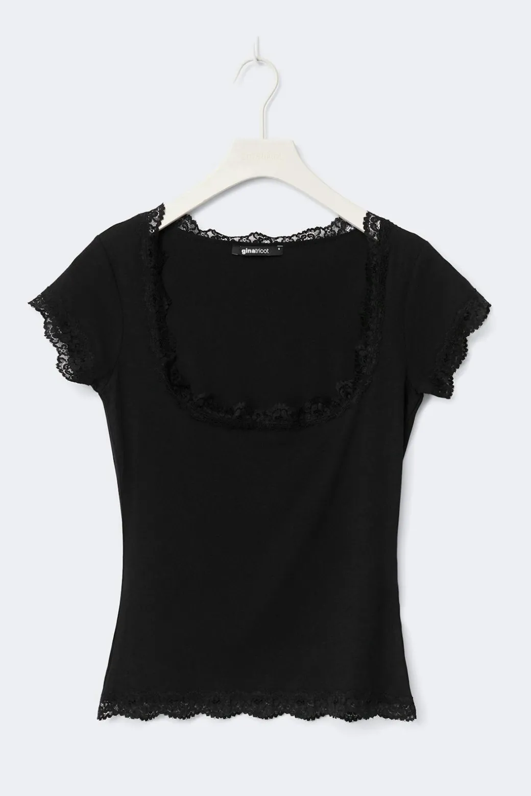 Lace detail scoop neck top