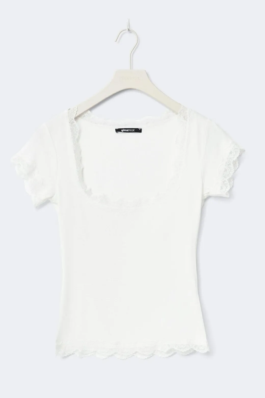 Lace detail scoop neck top