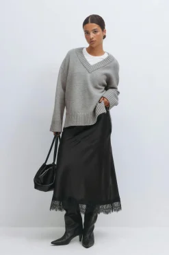 Lace skirt