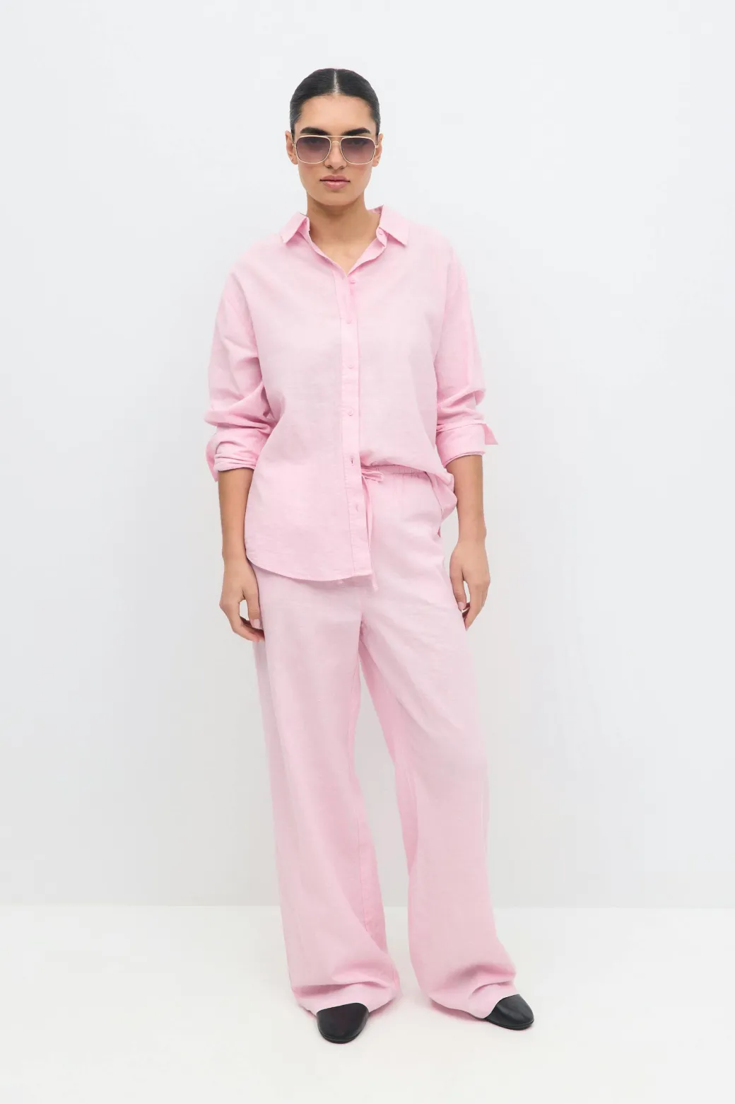 linen blend trousers