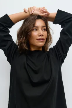 Loose fit long sleeve tee