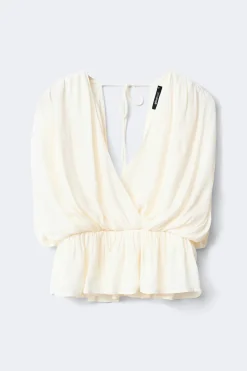 Loose sleeveless top