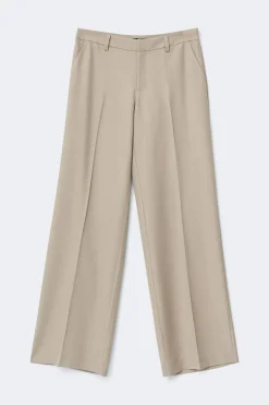 Low waist trousers