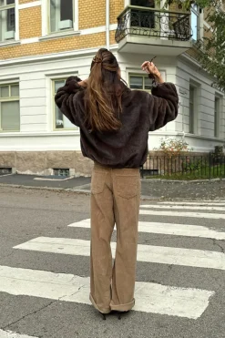 Low wide cord jeans