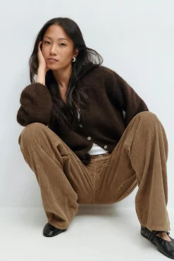 Low wide cord jeans