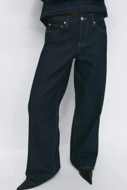 Low wide jeans