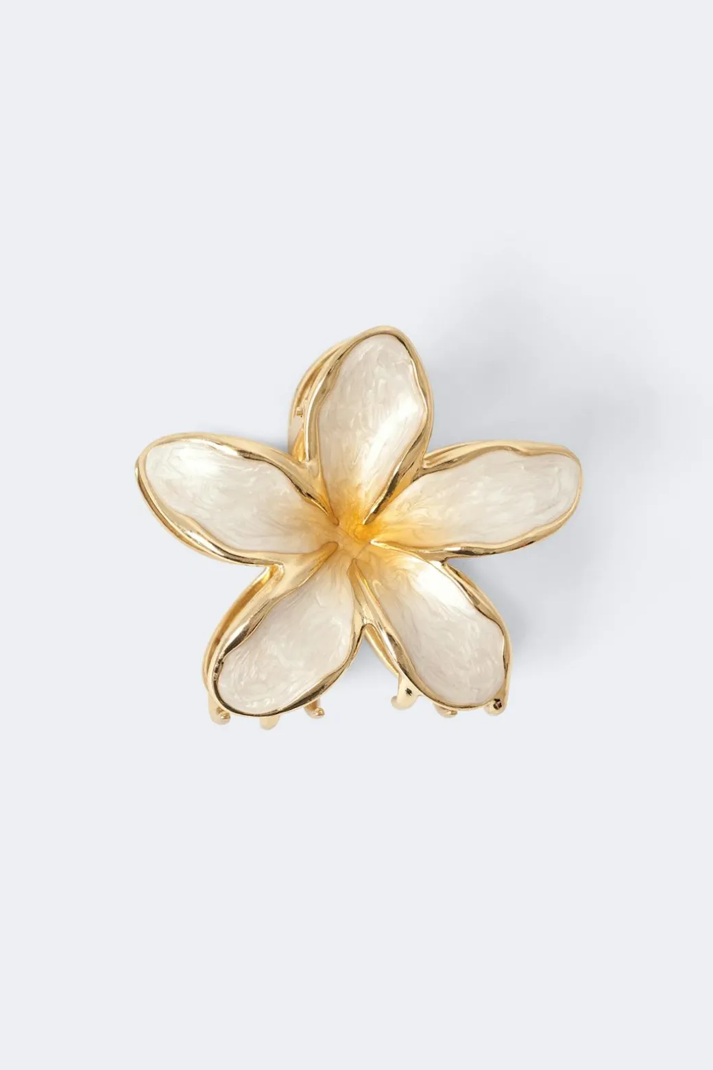Metal flower hair clip