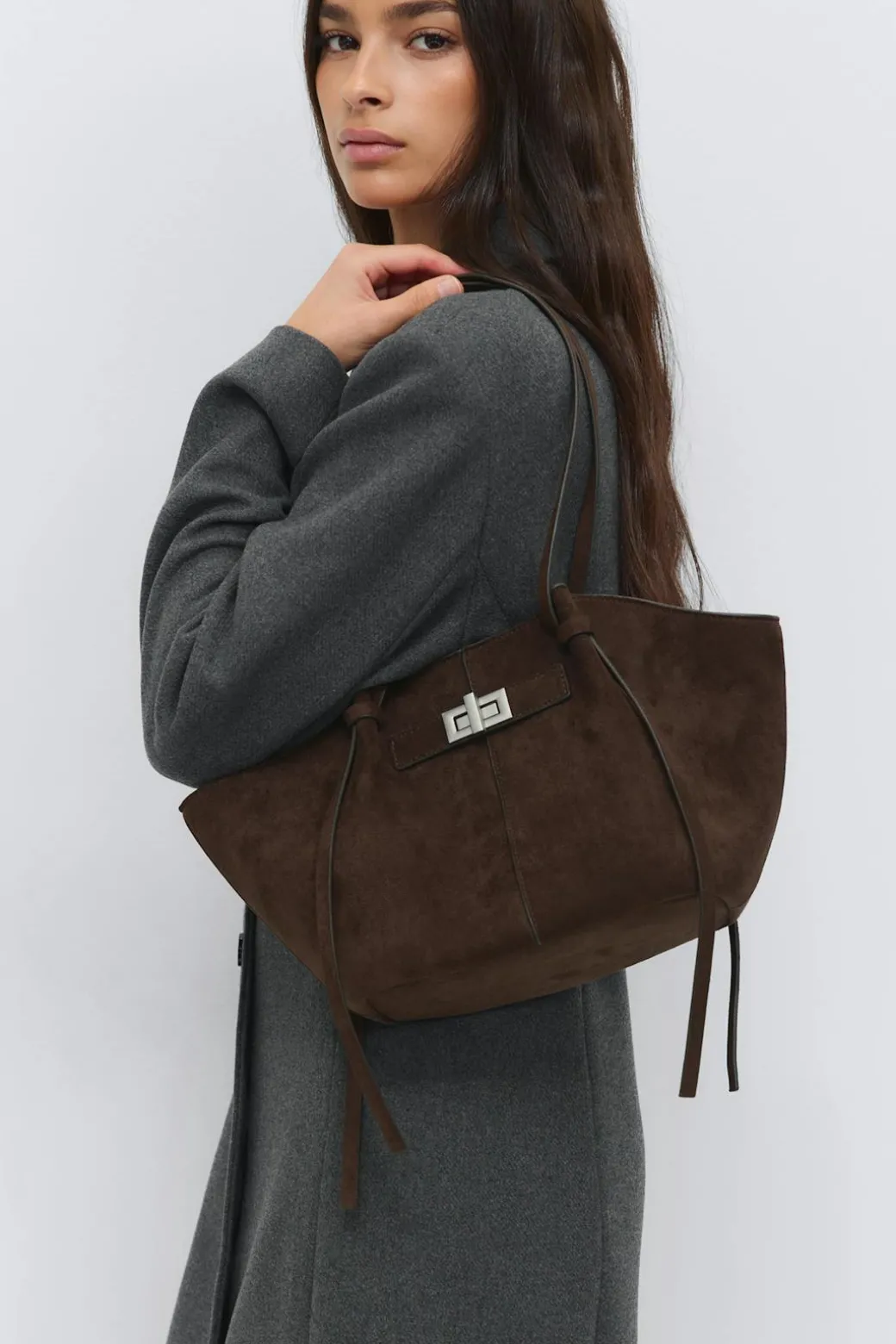 Midi long strap bag