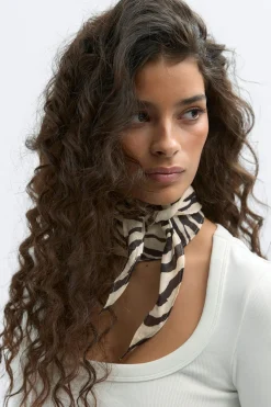 Mini scarf
