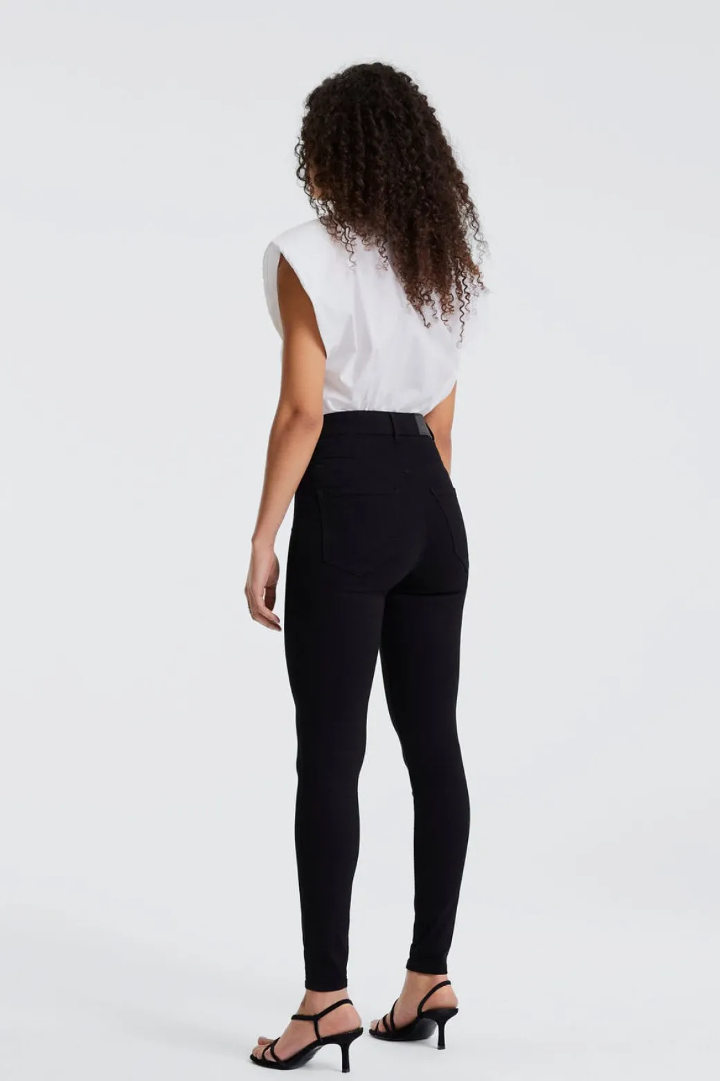 molly petite high w jeans