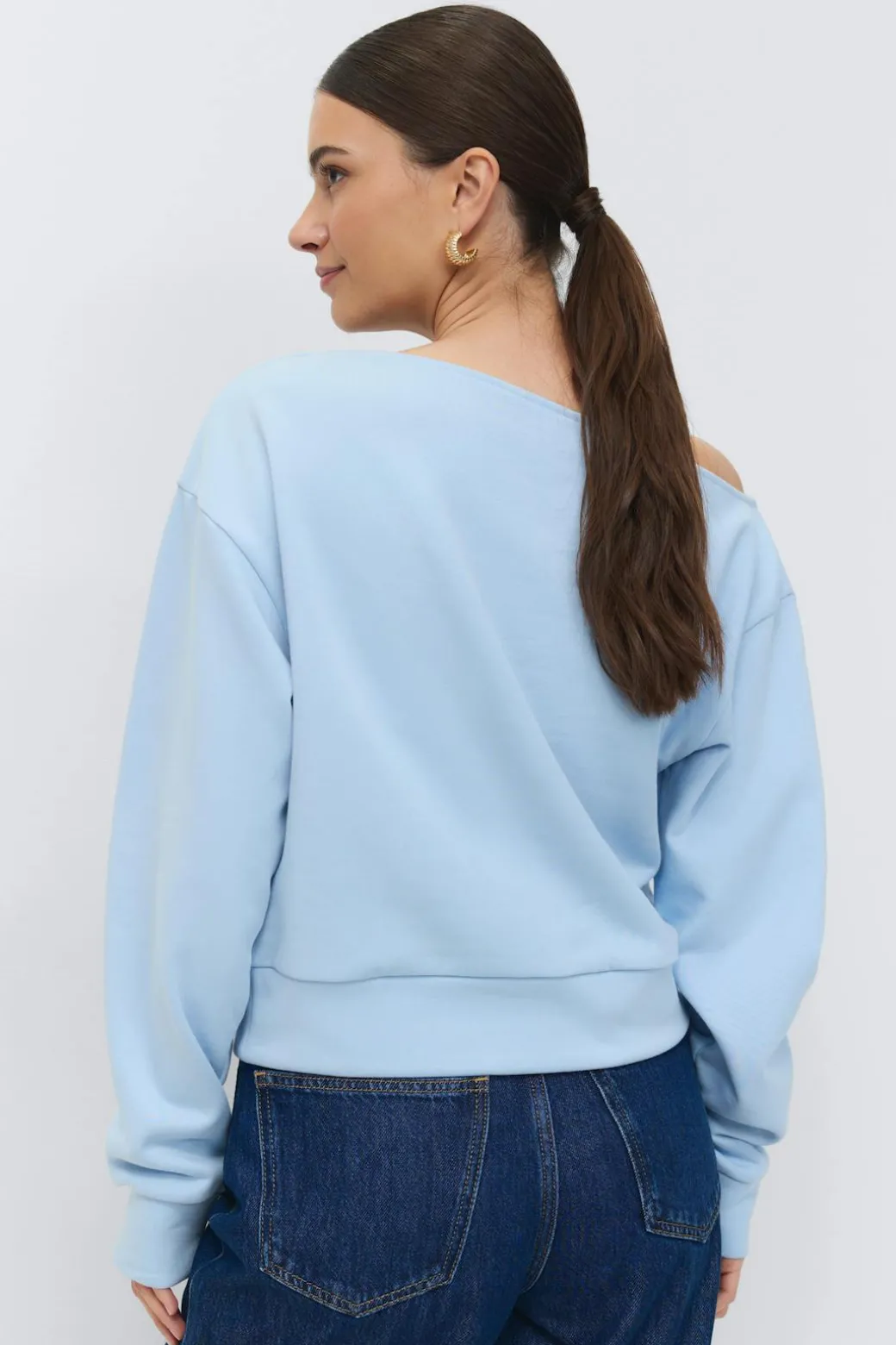 One shoulder sweater
