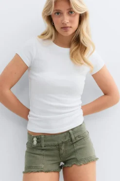 14+ pleated low denim shorts