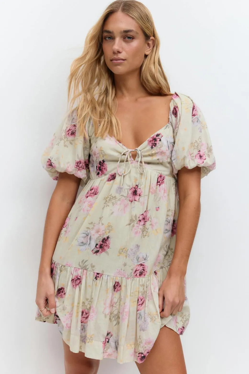 Puff sleeve dress