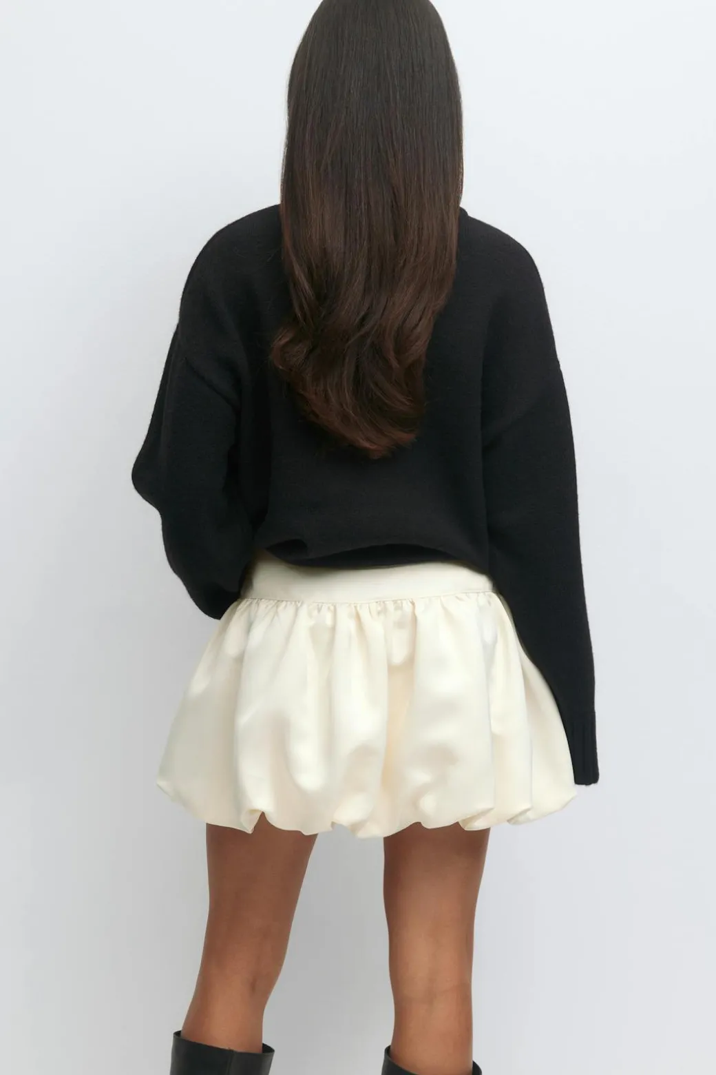 Satin balloon mini skirt