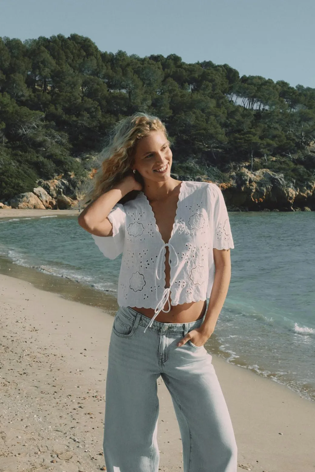 Scallop edge blouse